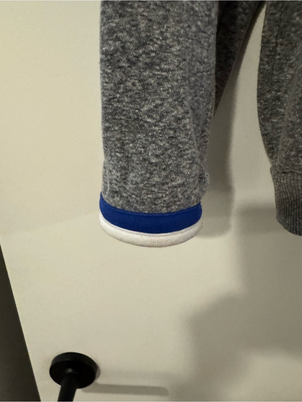 MTSU Blue Raiders Men's Gray champion Hooded Sweatshirt - Picture 3 of 7